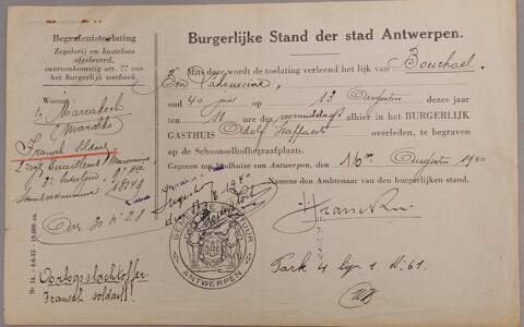 Drie graven van Noord-Afrikaanse soldaten op het Schoonselhof