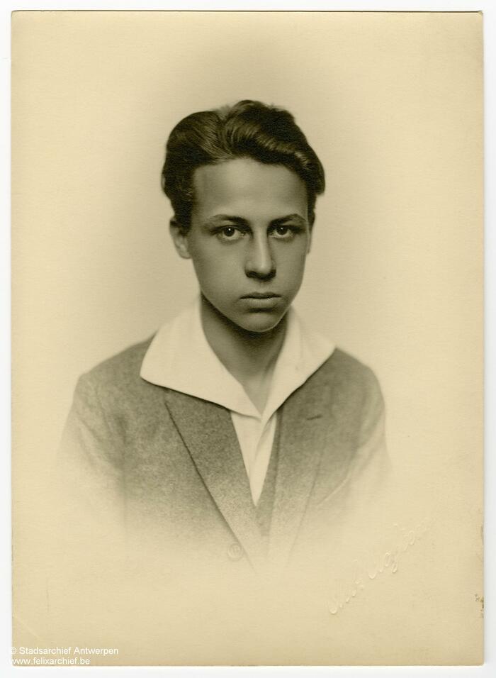 Portretfoto van een jonge kerel