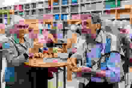 Mensen op receptie