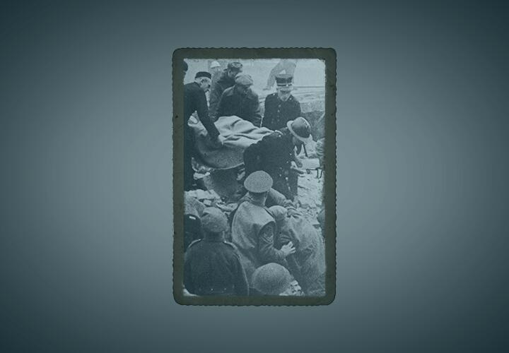 Verschillende mensen, sommigen in uniform
